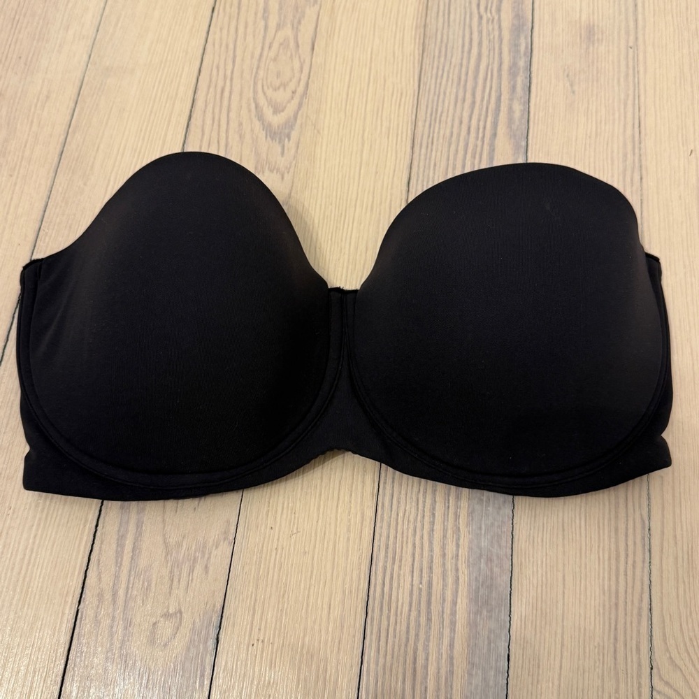 SKIMS Women's Black Padded Strapless Bra Size 34DD